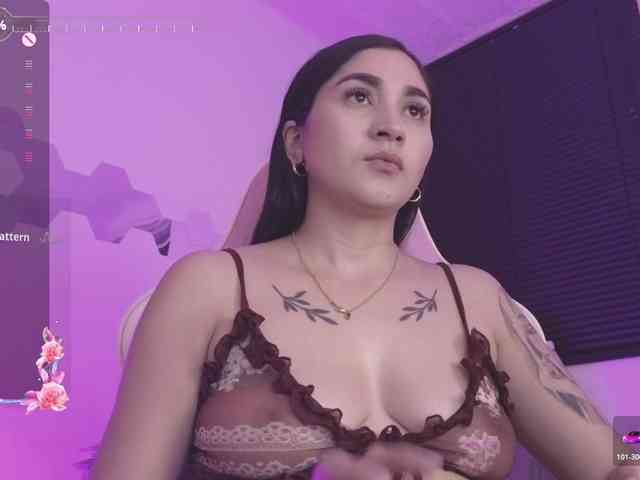 britt-grey webcam