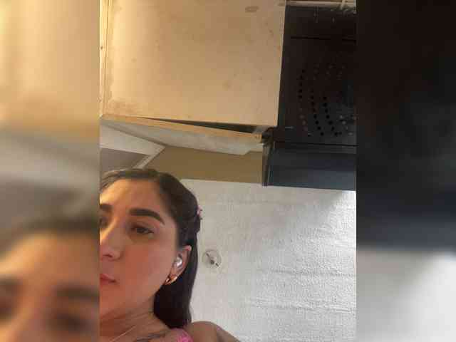 britt-grey webcam