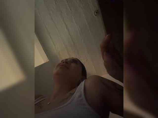 britt-grey Live Webcam on BongaCams