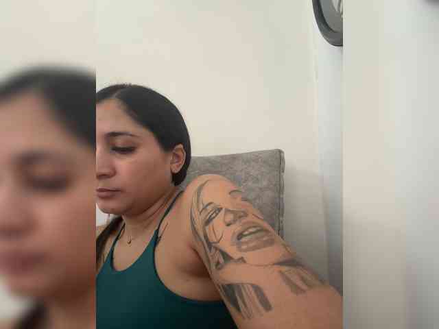britt-grey webcam