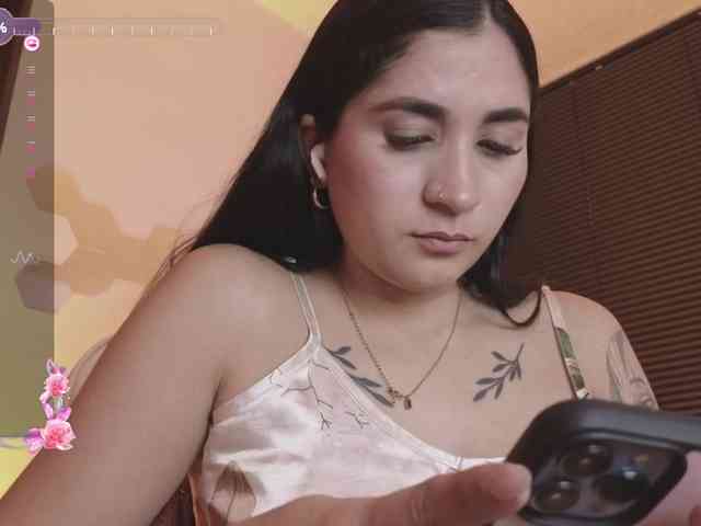 britt-grey webcam