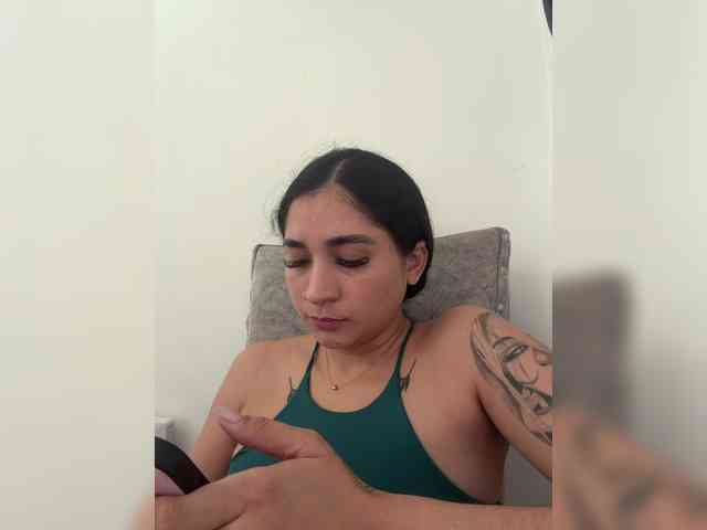 britt-grey webcam