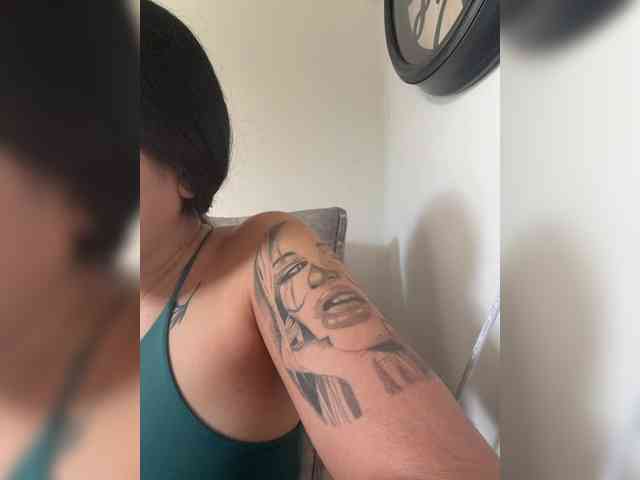 britt-grey webcam