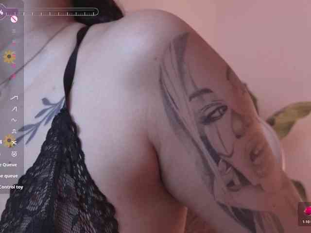 britt-grey webcam
