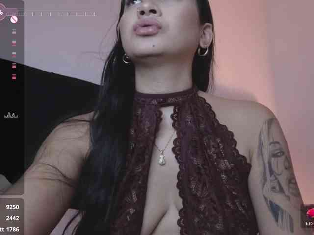 britt-grey webcam