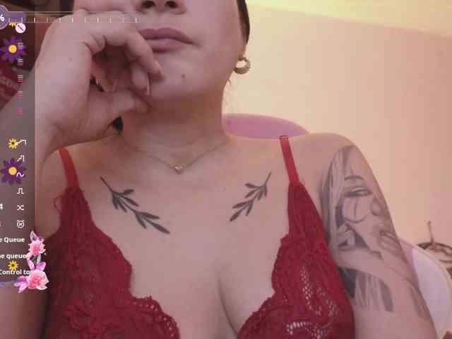 Model: britt-grey