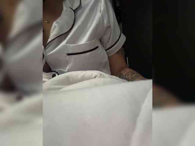 britt-grey webcam