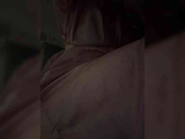 britt-grey webcam