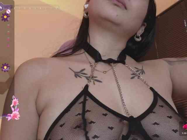britt-grey webcam
