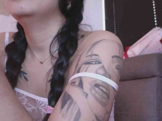 britt-grey webcam