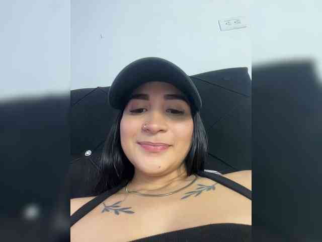 britt-grey webcam