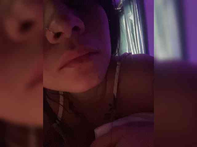 britt-grey webcam