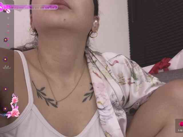 britt-grey webcam