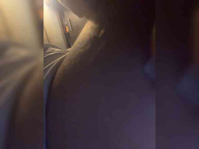 britt-grey webcam
