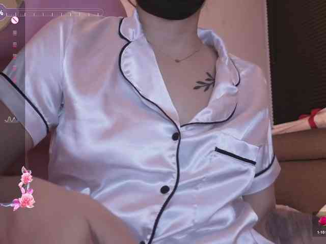 britt-grey webcam