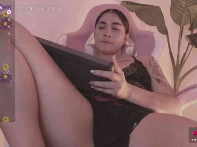 britt-grey webcam
