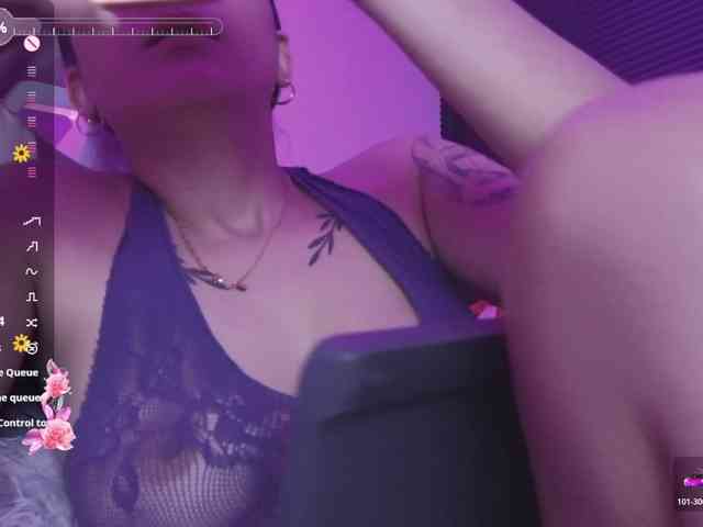 britt-grey webcam