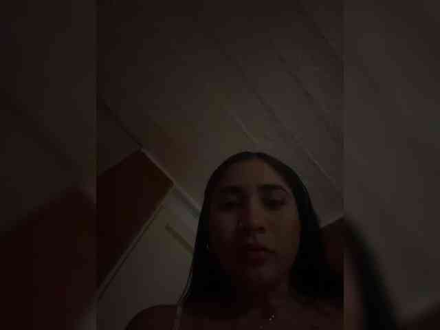 britt-grey webcam