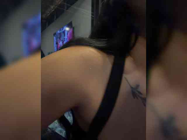 britt-grey webcam