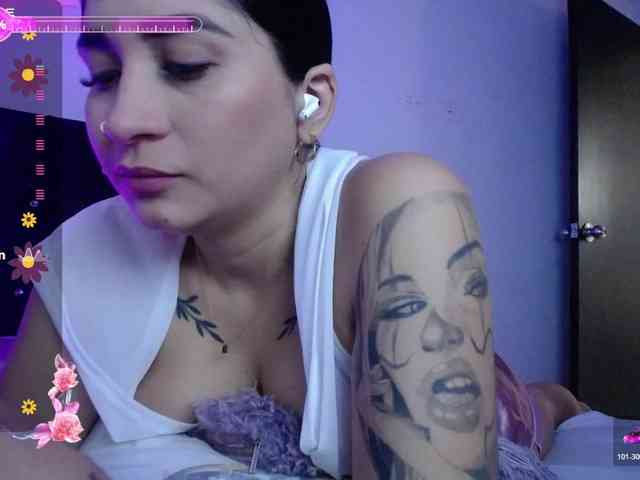 britt-grey webcam