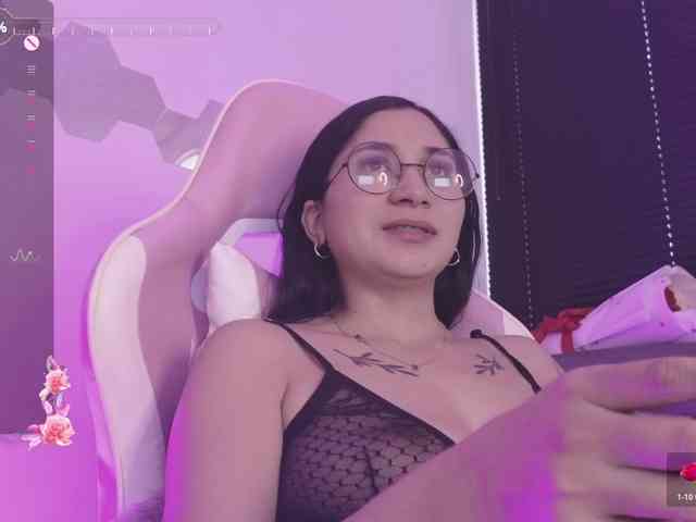 britt-grey webcam