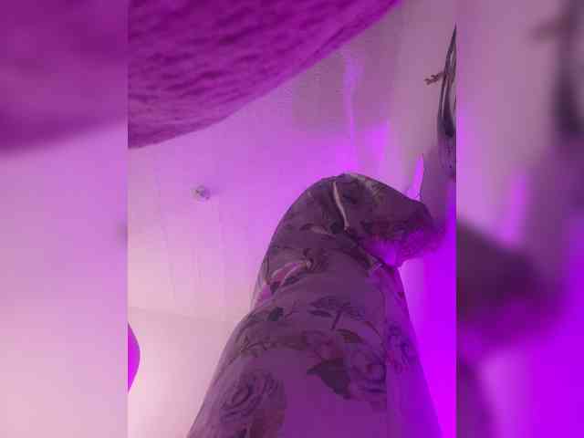 britt-grey webcam