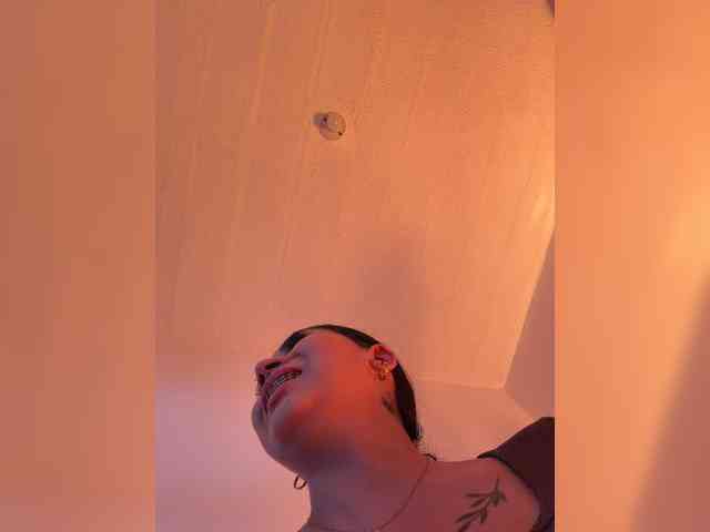 britt-grey webcam