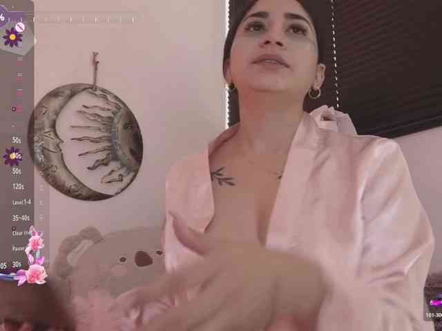 britt-grey webcam