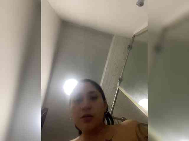 britt-grey webcam