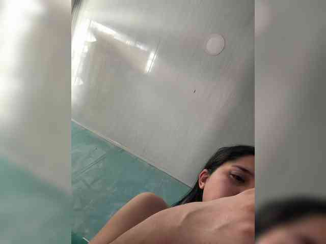 britt-grey webcam