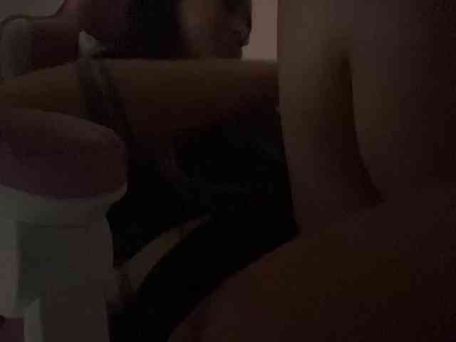 britt-grey webcam