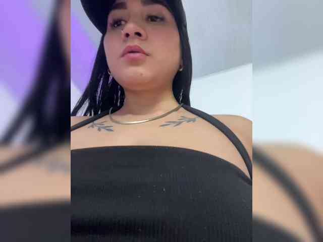 britt-grey webcam