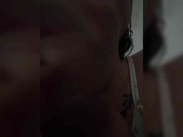britt-grey webcam