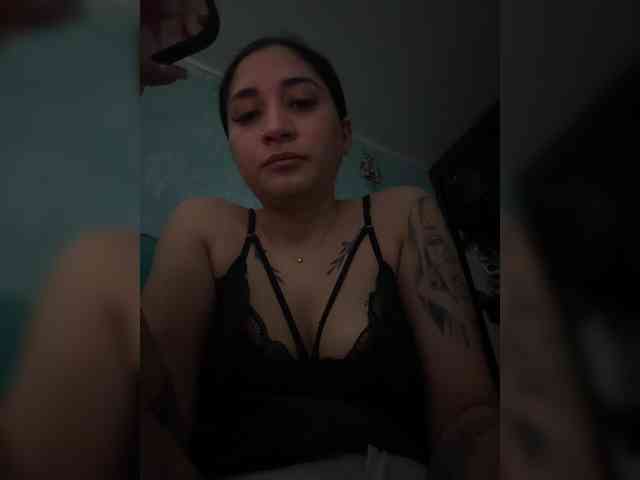 britt-grey webcam
