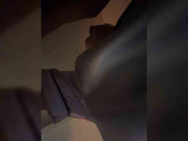 britt-grey webcam