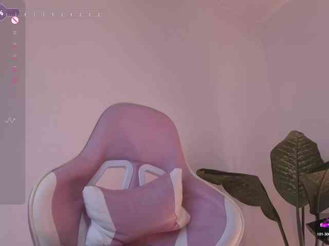 britt-grey webcam