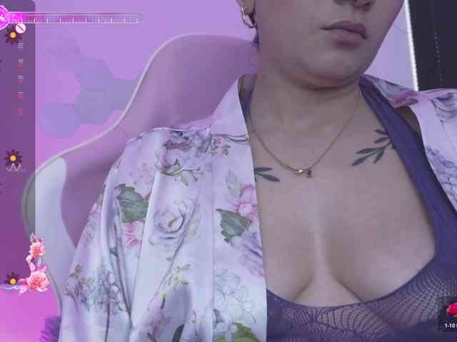 britt-grey webcam
