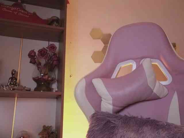 britt-grey webcam
