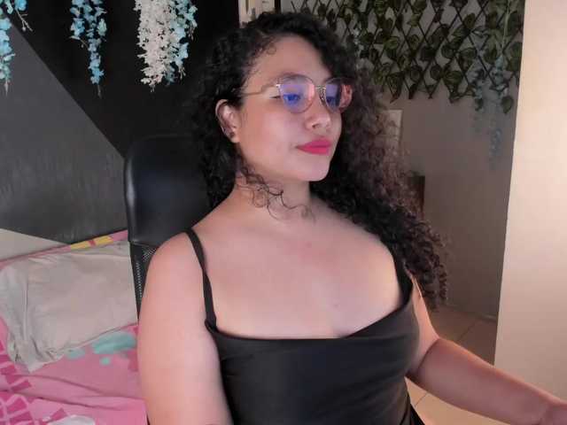 Sex chat gratuit in direct cu alixonfiore5 pe BongaCams