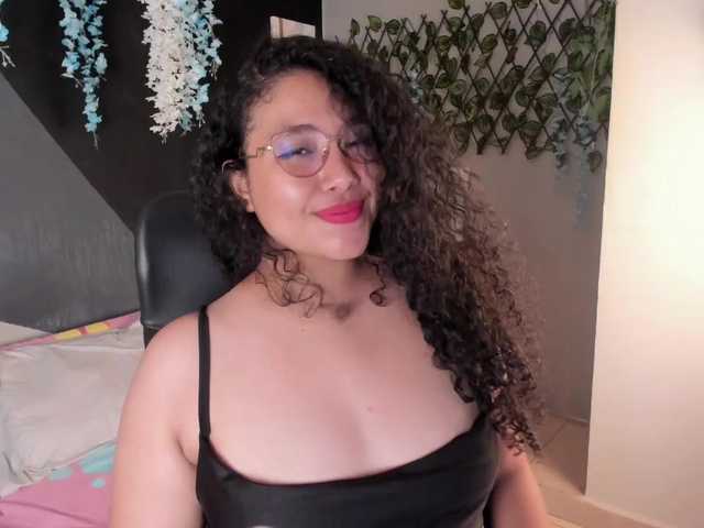 alixonfiore5 live cam on BongaCams