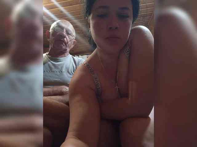 CindyXErics webcam