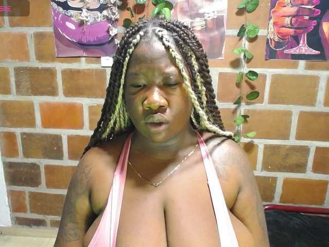 ROOSGONZALEX live cam on BongaCams