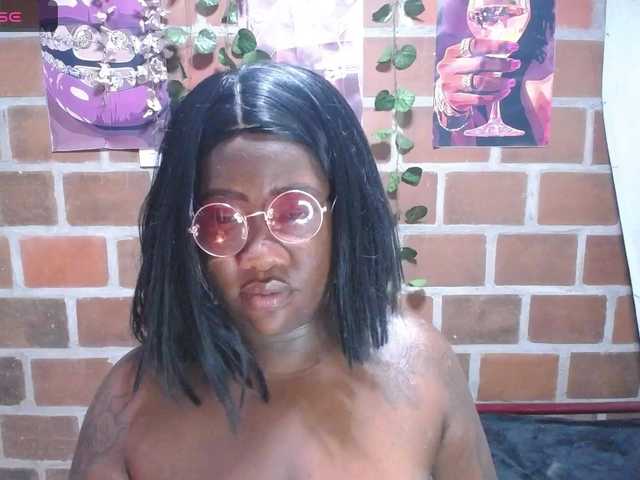 ROOSGONZALEX live cam on BongaCams