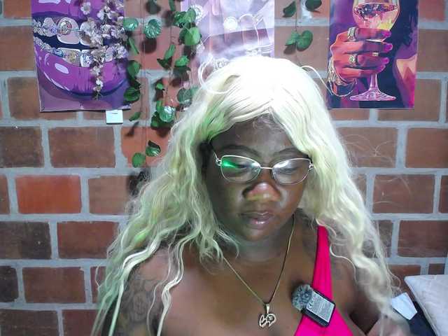 ROOSGONZALEX live cam on BongaCams