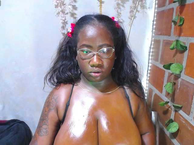 ROOSGONZALEX's BongaCams show and profile