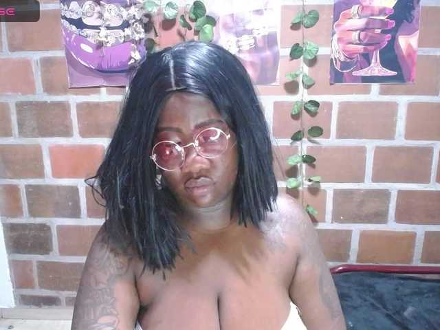 ROOSGONZALEX live cam on BongaCams