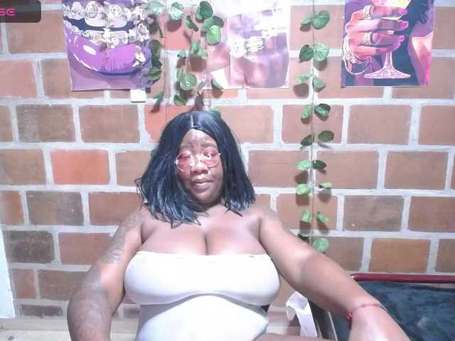 ROOSGONZALEX live cam on BongaCams