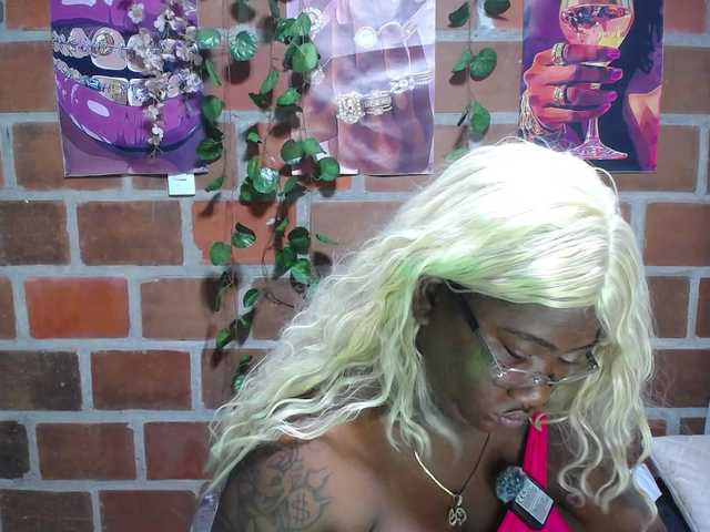 ROOSGONZALEX live cam on BongaCams