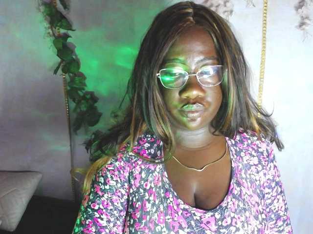 ROOSGONZALEX's BongaCams show and profile