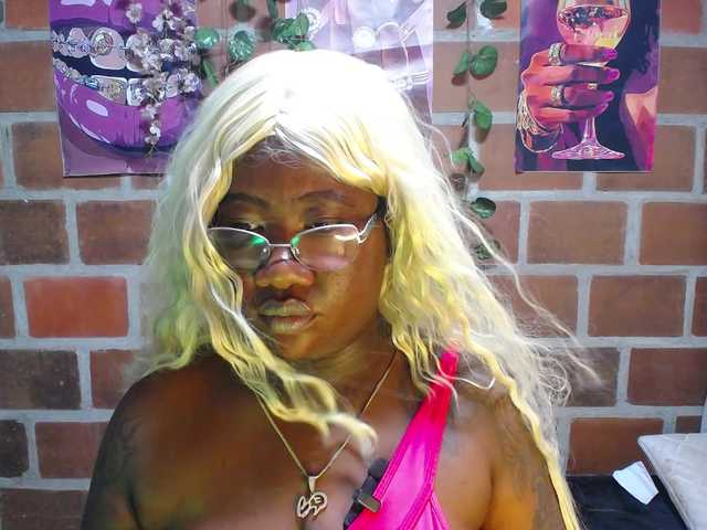 ROOSGONZALEX live cam on BongaCams